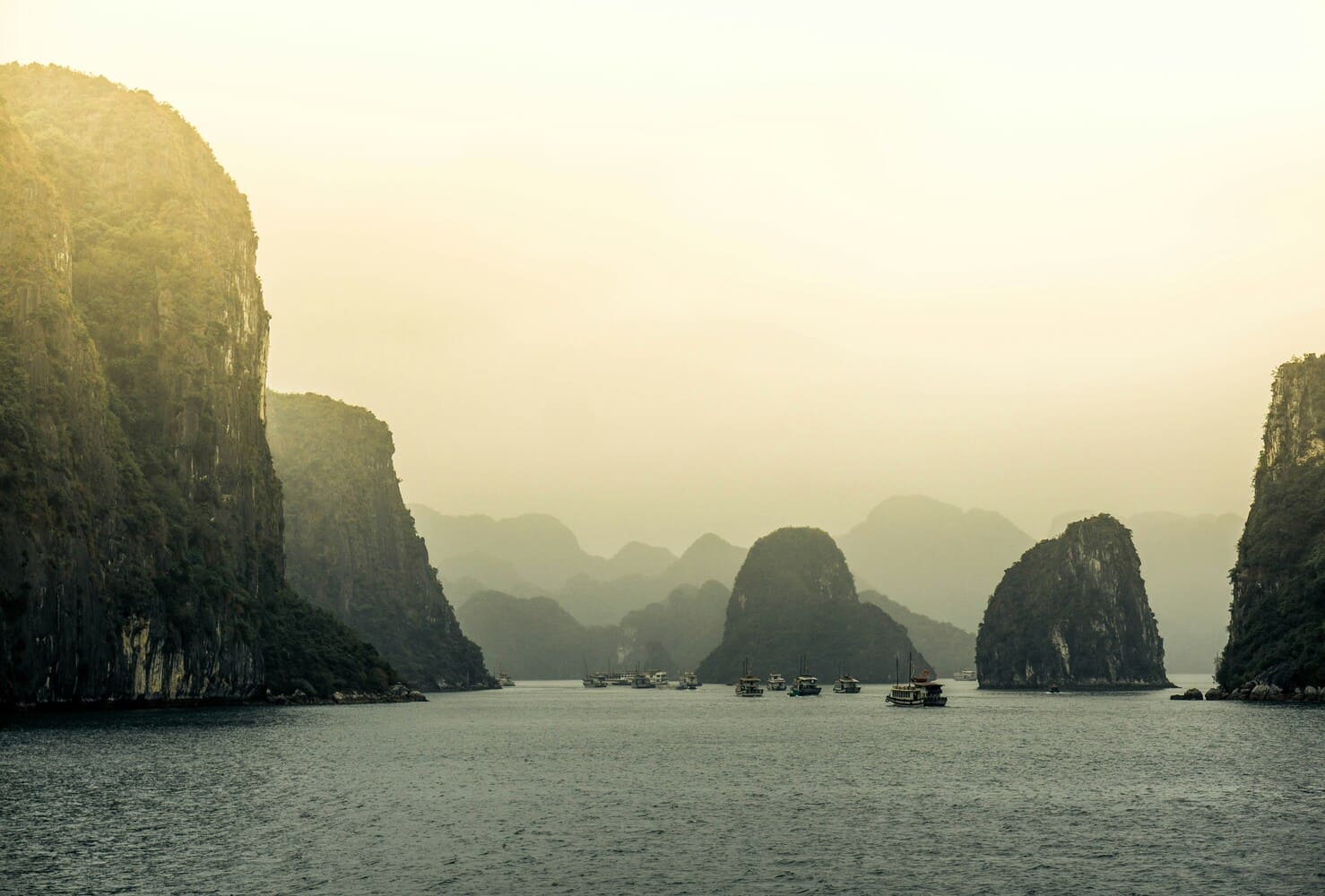 HaLong Bay u magli